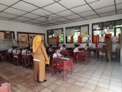 Puluhan Siswa SDN Tanjung Harapan 1 Ikuti Ujian Akhir Tahun
