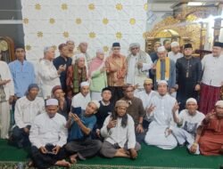 Maulidan Bersama Ir. H. Eddy Santana Putra, MT dan Puluhan Kyai di Masjid Istiqomah